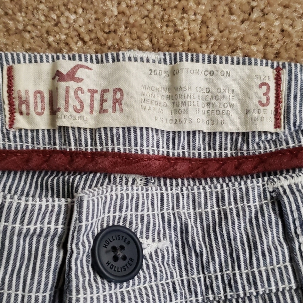Hollister Blue and White (searsucker)Shorts Classic Style. - Picture 4 of 7